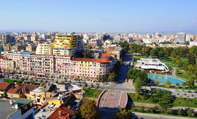 Aktiviteti i pasurive te paluajshtme, renie historike tremujorin e fundit 2015 me 5.9 per qind